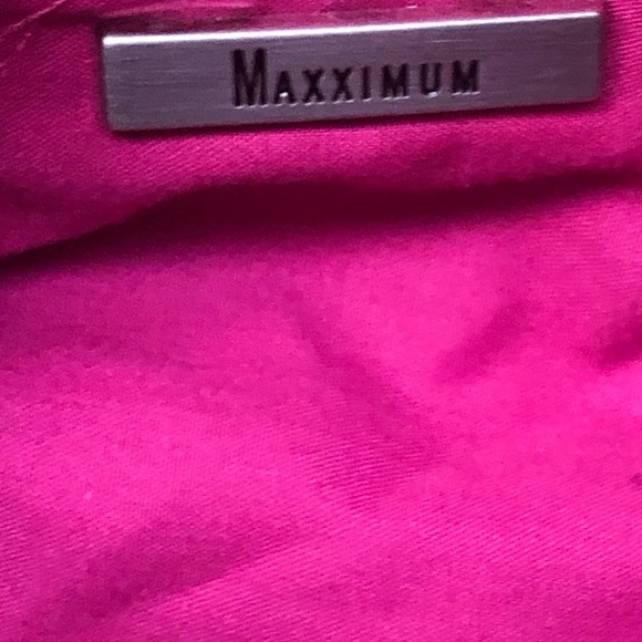 Maxximum Teal Blue Leather Small Clutch Handbag with Adjustable Strap - Picture 4 of 6